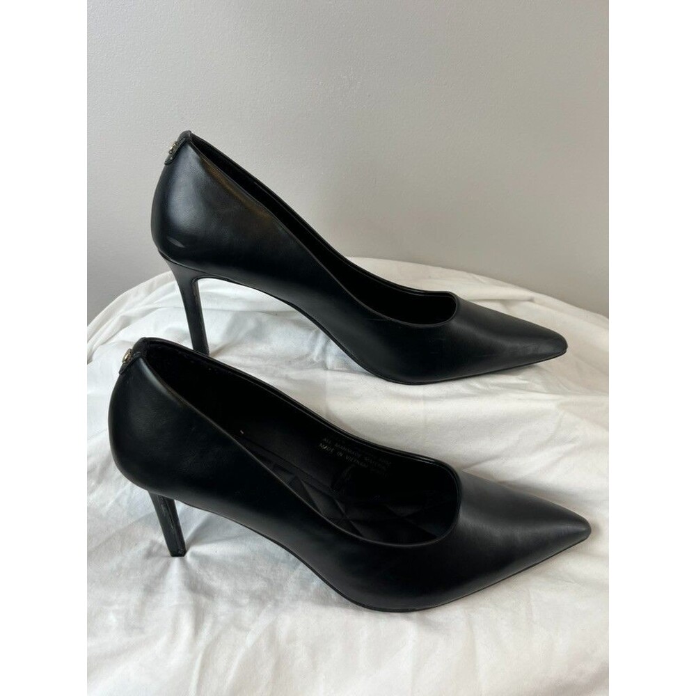 Tahari black pumps size 10